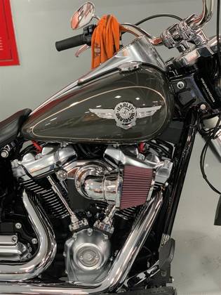 HARLEY-DAVIDSON SOFTAIL FAT BOY 114 